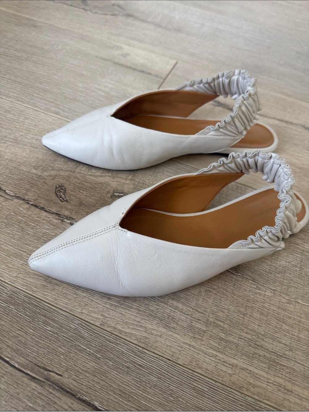Isabel Marant Women's Pointed Slingback Flat in Cream Sz 37